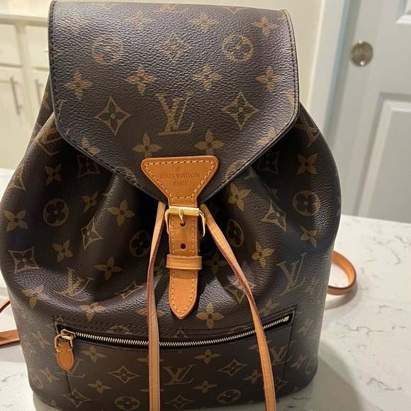 Louis Vuitton Authentic Montsouris backpack PM - Picture 6 of 6